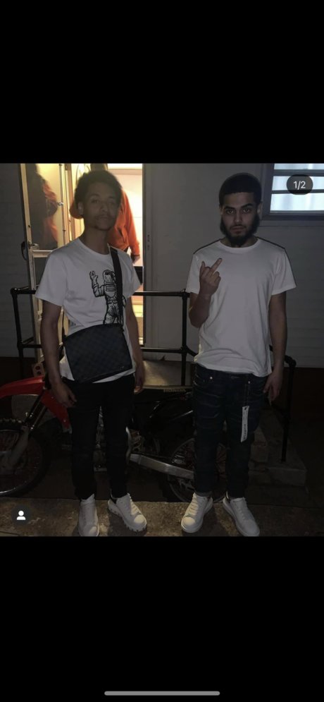 FAM1LE modèle nu galerie