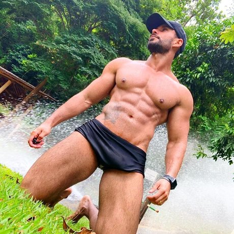 Romullo Px meilleure star du porno collection