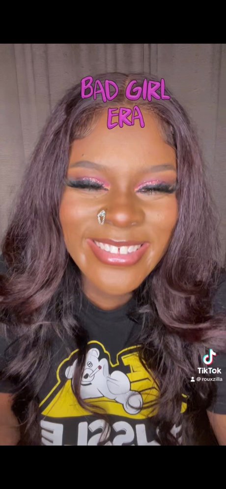 Lady Ru beau modèle galeries