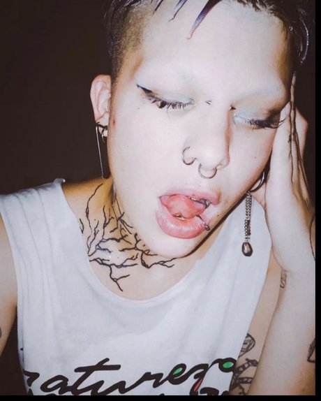 lusi n actrice xxx galerie