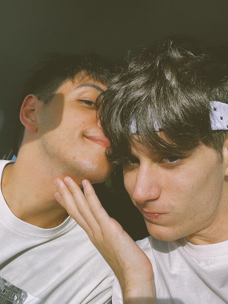 Federico e Pietro modèle hd img