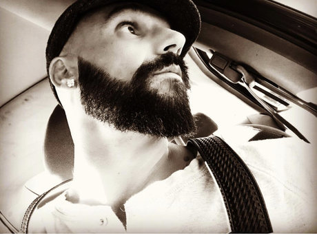 THE OFFICIAL GAY GUY star du porno belle photo