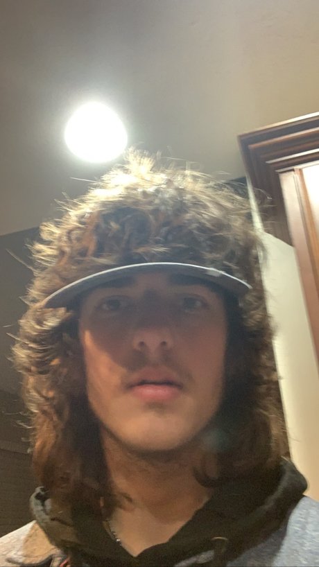 isaiah baker modèle hd archive