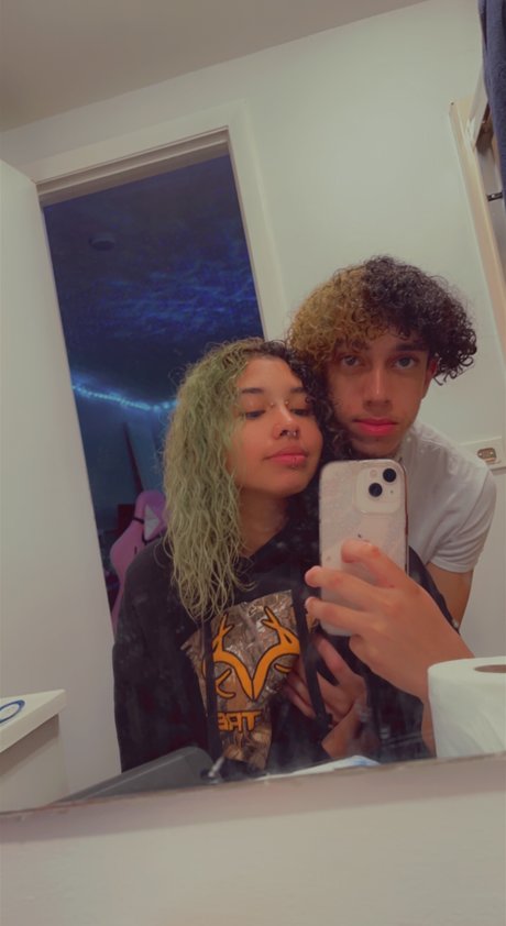 _Xavi and Bri_ star du porno adulte img