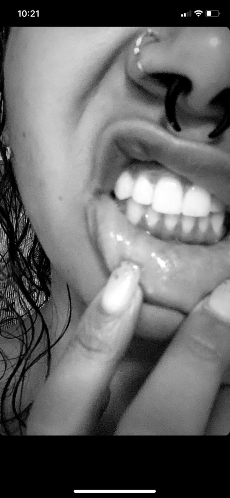 Goddess Calypso Mz Fortune beau modèle img