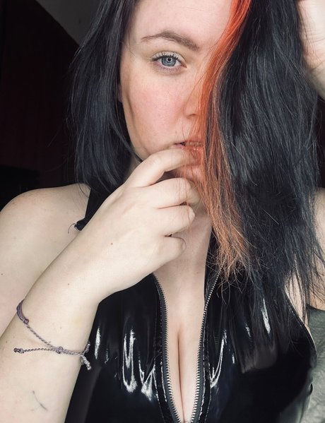 gros seins maigres onlyfans chaud gratuit images