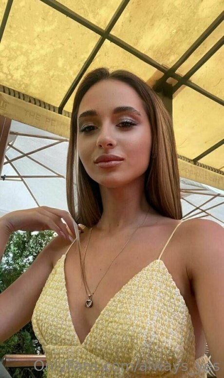 always yes actrice img