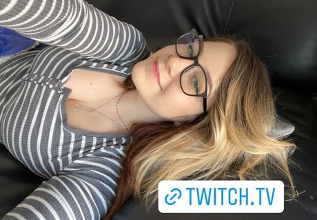 Fooya modèles nus img