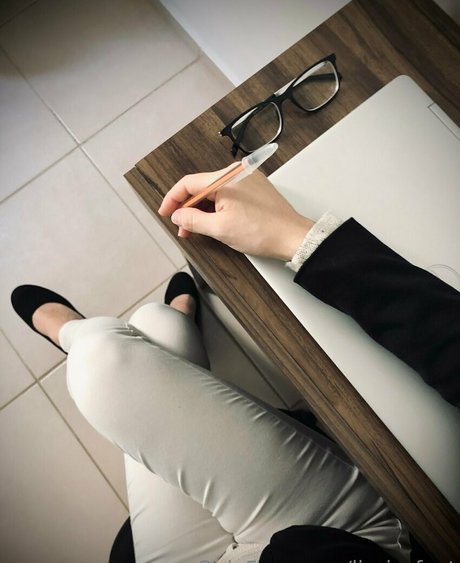 lizzie feet star du porno hd images