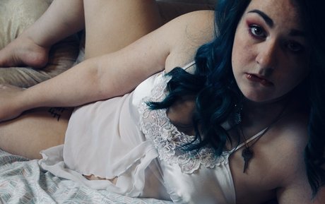 minxymiku actrice chaude photo