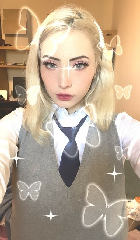 Athena Cosplay joli modèle img