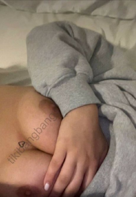 tikibangbang1 modèle parfait photo