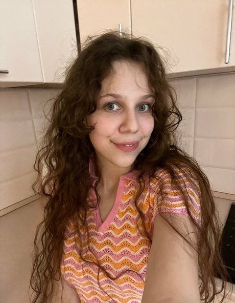 maycurlyvip modèle adulte galeries