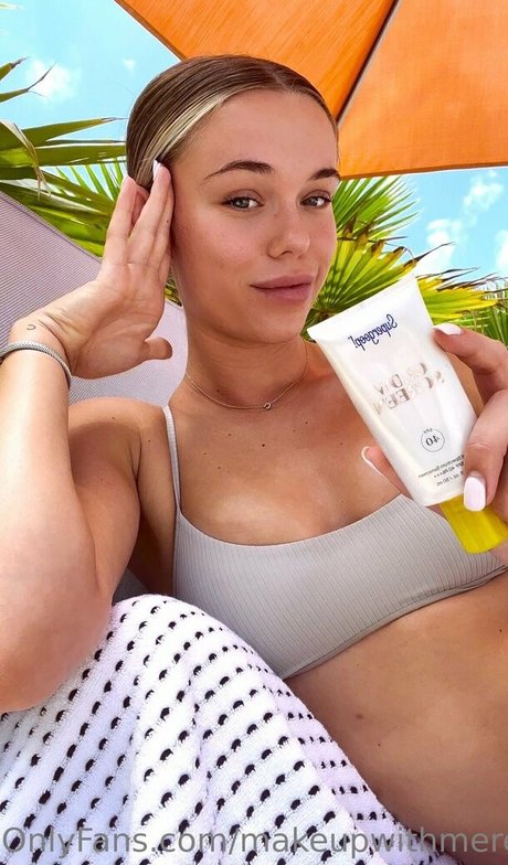 pawg blonde uniquementfans nus hd photo