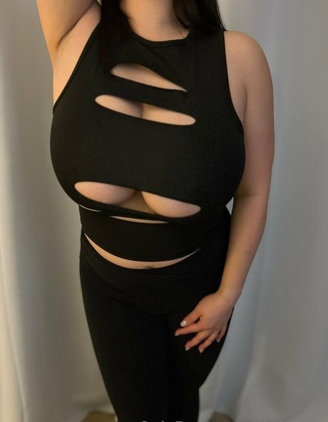 lilyfox xo modèle xxx galeries