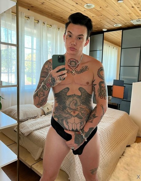 nikkihearts modèle sexy galerie