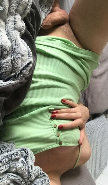 Ofelelia Scheider modèle joli image