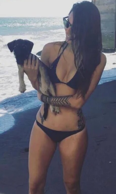 Khalyla Kuhn modèle images