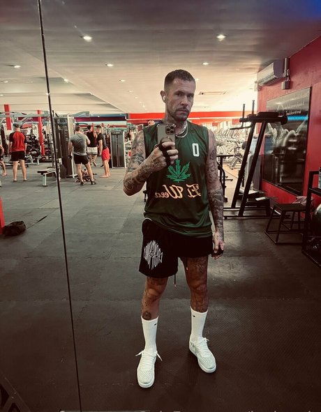 loohoodz modèle sympa photo