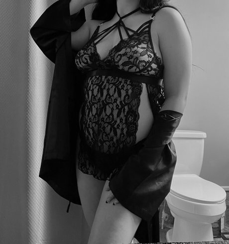 emswrldxo actrice sexy archive