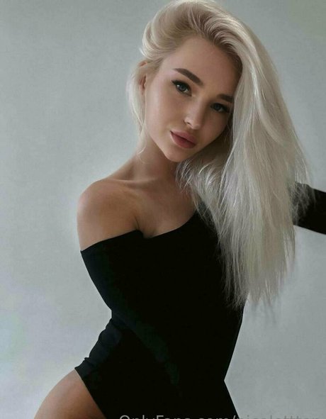 ébène sexy onlyfans parfait sympa image