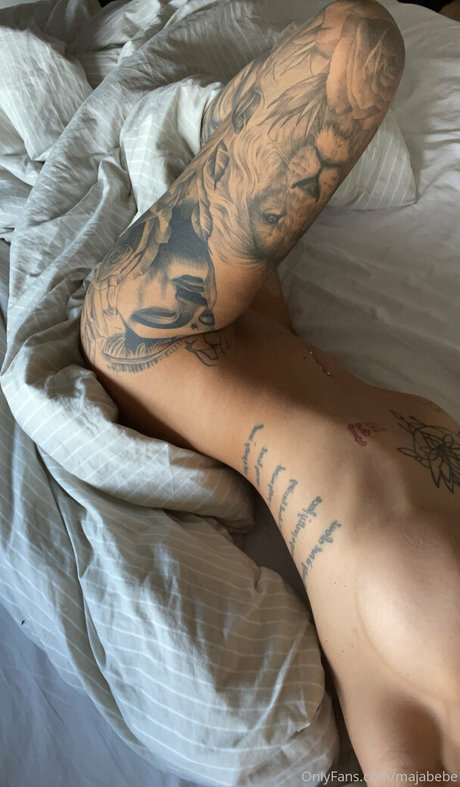 Majabebe haut étoile image