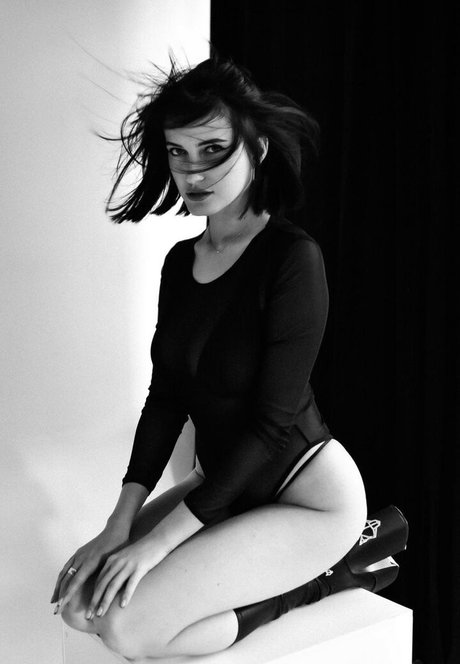 Anannke star du porno chaude photo