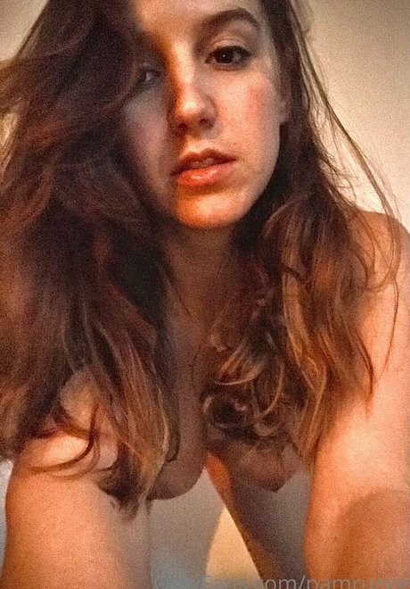 Pamela Ruz actrice sexy photo