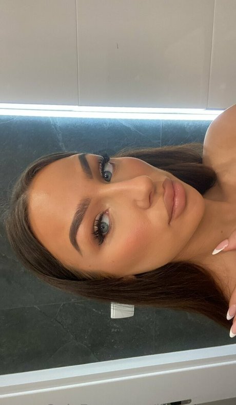 liltashmae étoile sexy des photos