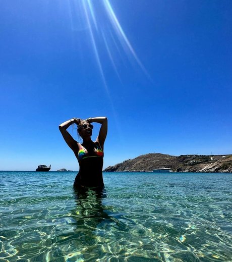 Adriane Galisteu joli modèle images