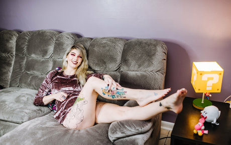 Kayleexryder nus de stars du porno galerie