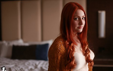 Adona_ modèle chaud photo