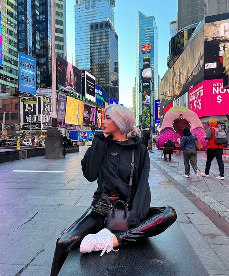 rousse tatouée onlyfans parfait et sexy img