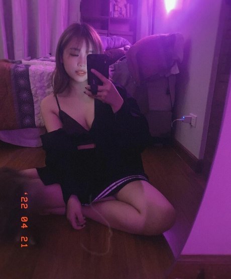 sadparu actrice nue galerie