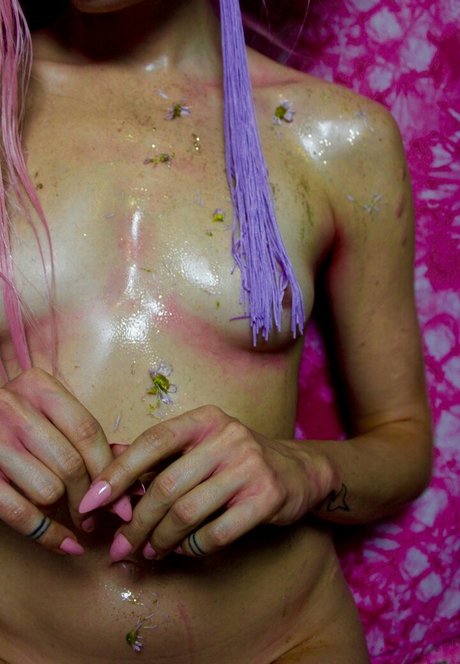 Jess Bush modèle archive