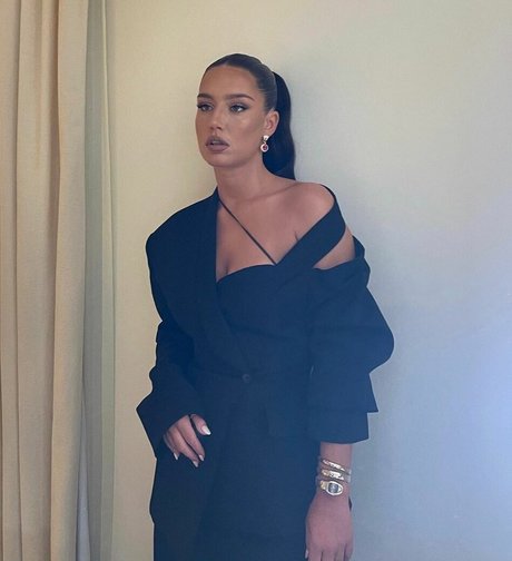 Adele Exarchopoulos étoile sympa photos