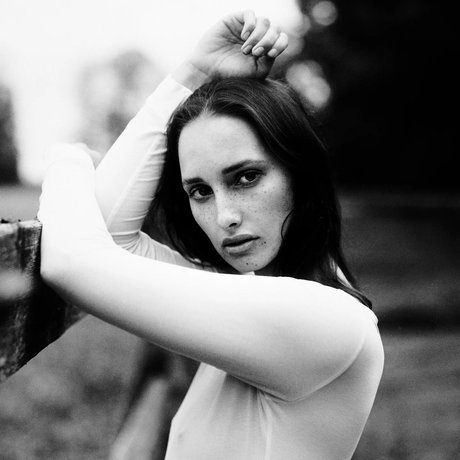 Paula Szenejko modèle érotique galerie