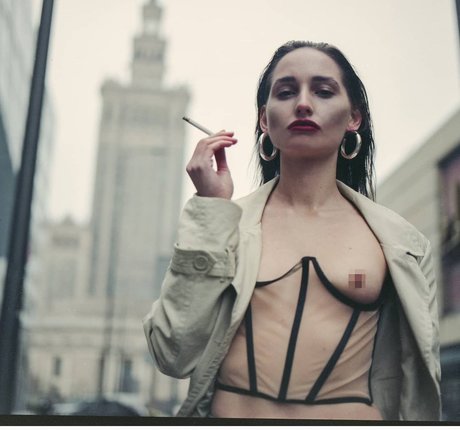 Paula Szenejko étoile xxx img