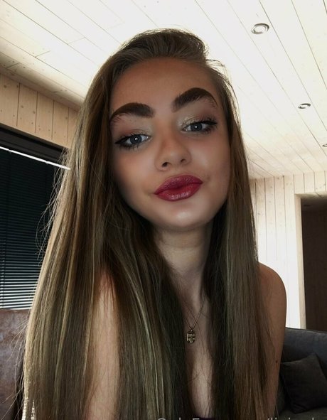 livionly nus étoiles collection