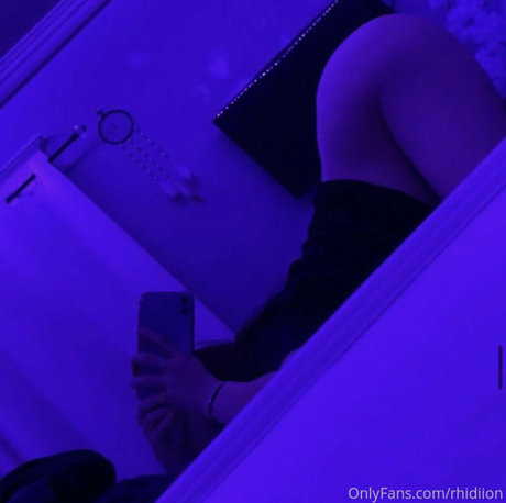 Rhidiion modèle nu images