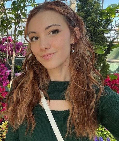 Echochlo sexe star photos