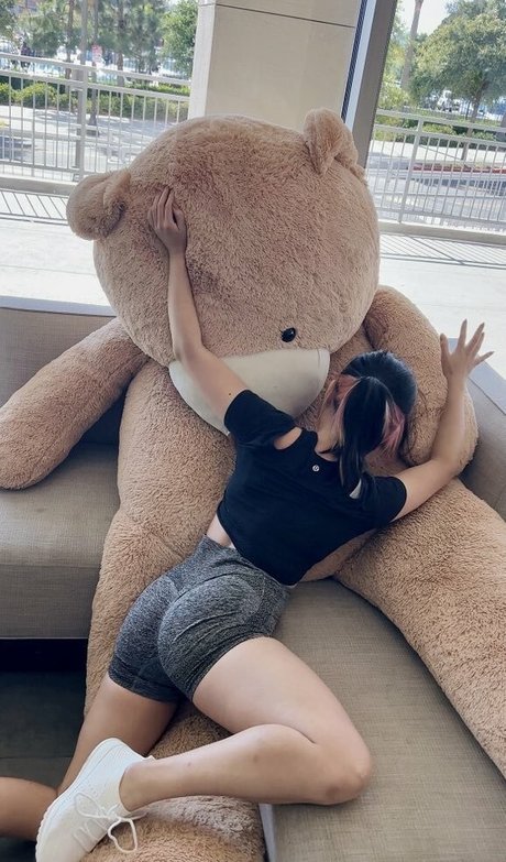 Marin Chan beau modèle img