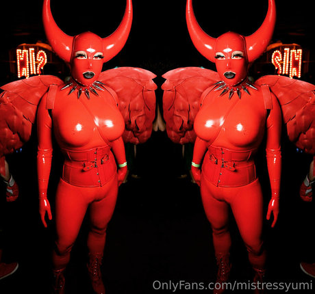 mistressyumi meilleur modèle collection