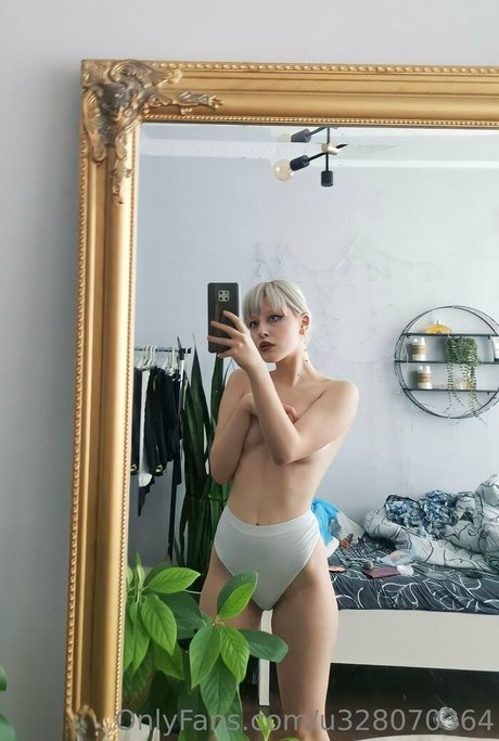 woodsnaomi art de star du porno img