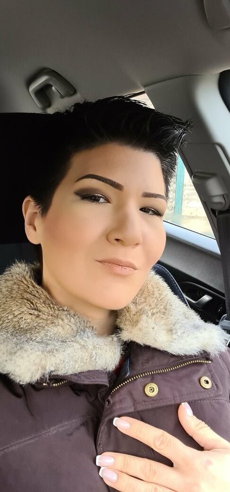 mistressalexandra mannequin photos