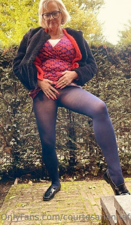 courtesanannafree modèle hd collection