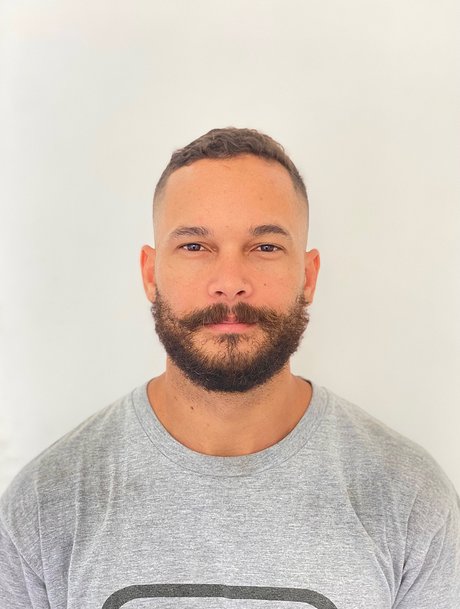 Cristiano Oliveira modèle joli des photos