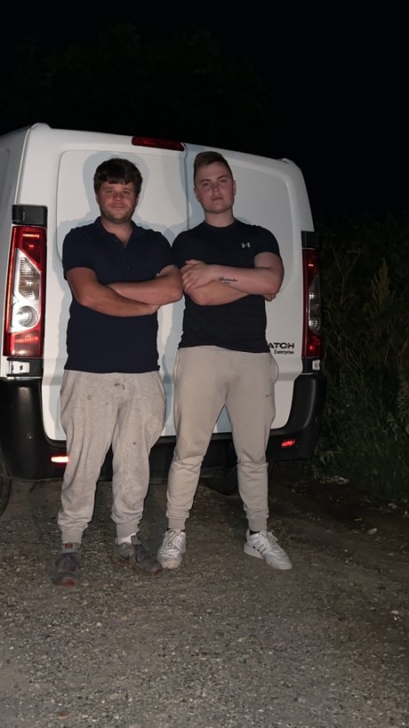 Mike Knight nus étoiles photos