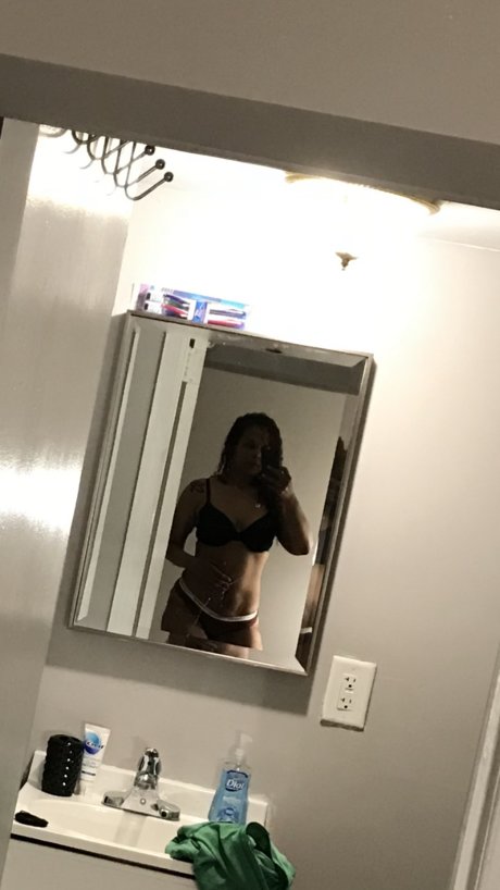 Money Ash_ meilleur modèle des photos