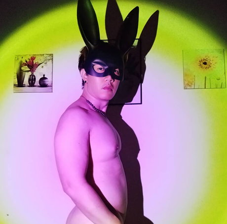 _E i__Mi LA 9 star du porno exclusive des photos